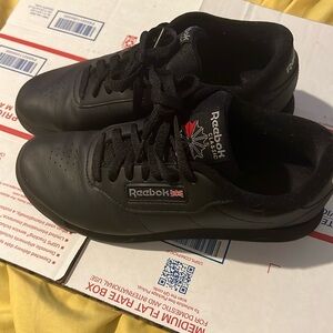 Reebok princess women’s 8.5